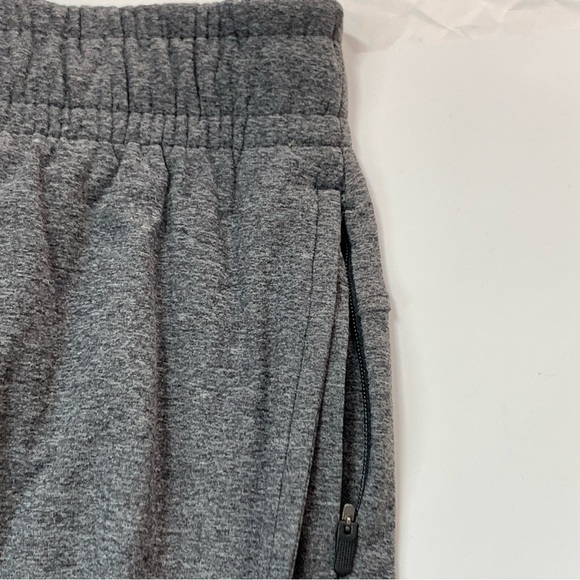 RHONE 8” Reign Midweight Shorts - Picture 9 of 11